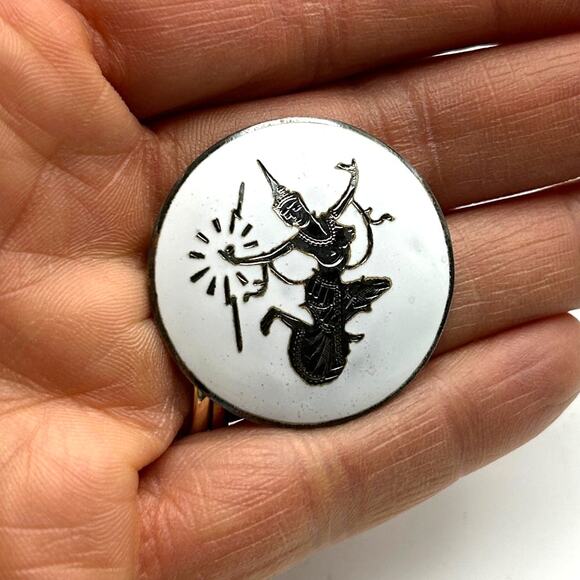 Vintage Siam Sterling Silver Brooch White Enamel Dancing Thai Goddess Signed - Picture 2 of 4